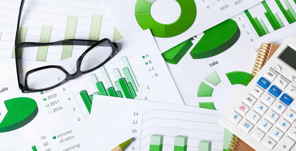 Green business charts - 7 Bookkeeping, Your Bookkeeping, Payroll and Tax Prep Partner